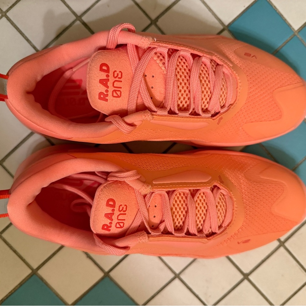 BRAND NEW IN BOX RADS! Women’s size 7. Great CrossFit shoe!